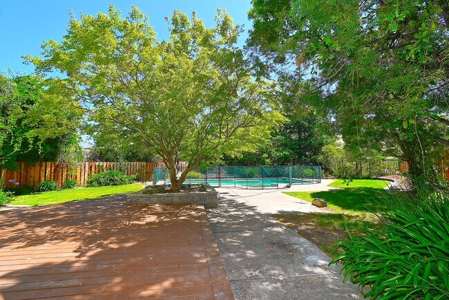 Building Photo - $5,900 - GORGEOUS 4 BEDROOM HOME IN MISSION SAN JOSE NEIGHBORHOOD
