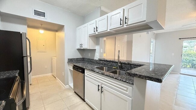 Foto del edificio - 11661 W Atlantic Blvd