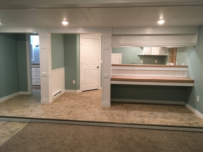 Building Photo - 728 4th St