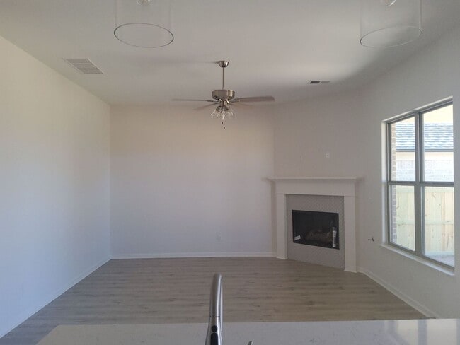 Foto del edificio - 190 Green Willow Dr