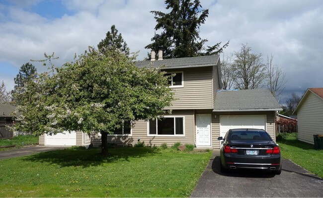 Front Yard - 23665 NE Shannon St