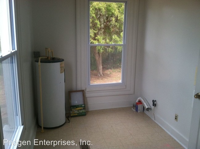 Building Photo - 3 br, 1 bath House - 437 Vickery Street