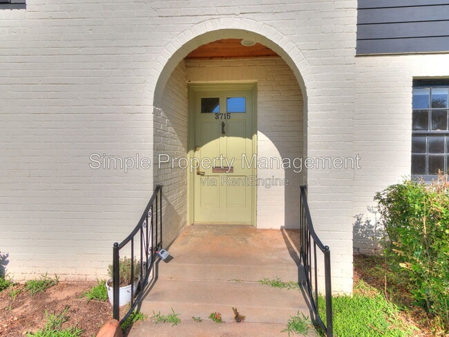 Photo - 3715 North Lee Avenue Apartment