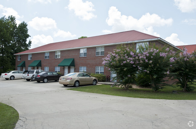 Pine Creek - Pine Creek Apartments