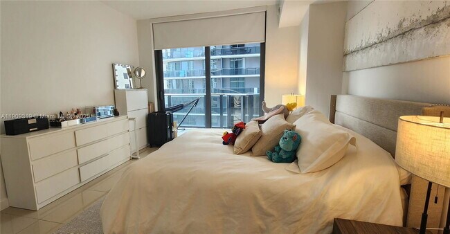 Foto del edificio - 45 SW 9th St