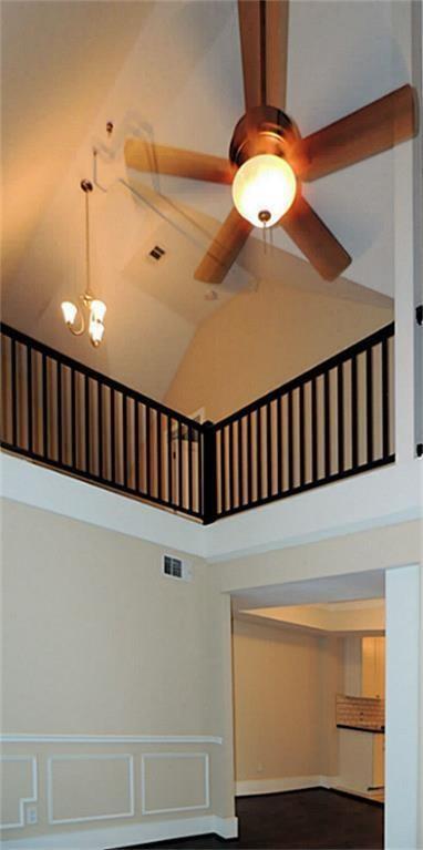 Foto del edificio - 2423 Woodhead St