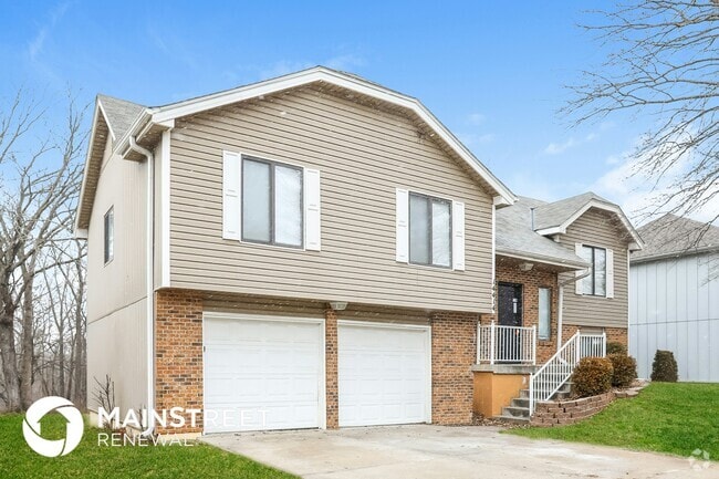 Building Photo - 14414 St Andrews Dr