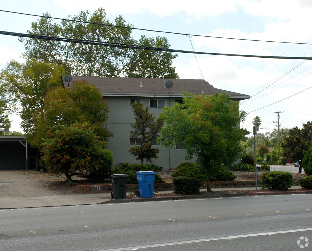 Building Photo - 2244 Mission Blvd