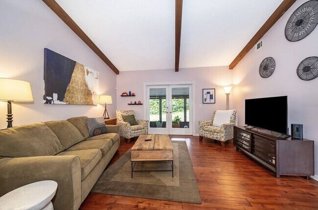 Foto del edificio - 116 Willow Ave
