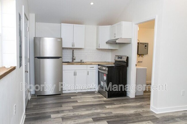 Foto del edificio - 358 Derby Cir