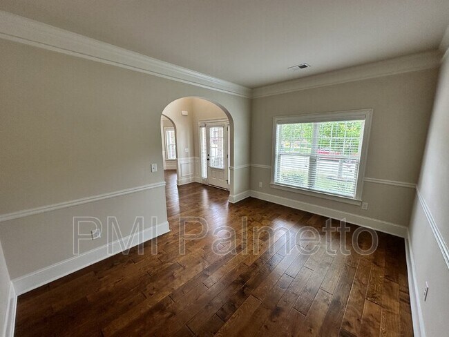 Foto del edificio - 126 Grey Oaks Ln