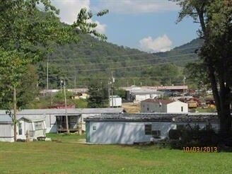 Primary Photo - 145 Five Point Rd