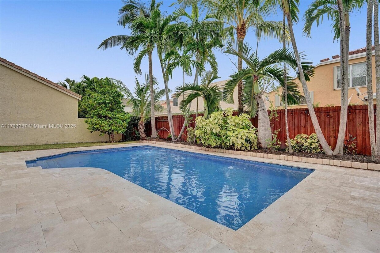 Primary Photo - 725 NW 156th Ave