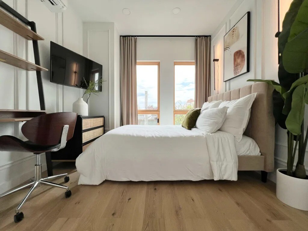 Private Bedroom in a 4 bedroom / 2.5 bathr... Condo for Rent in Brooklyn, NY