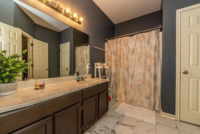 Building Photo - 412 Pargo Dr