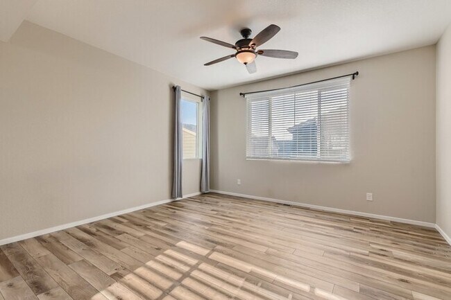 Foto del edificio - 4813 Mount Shavano Street, Brighton, CO, 8...