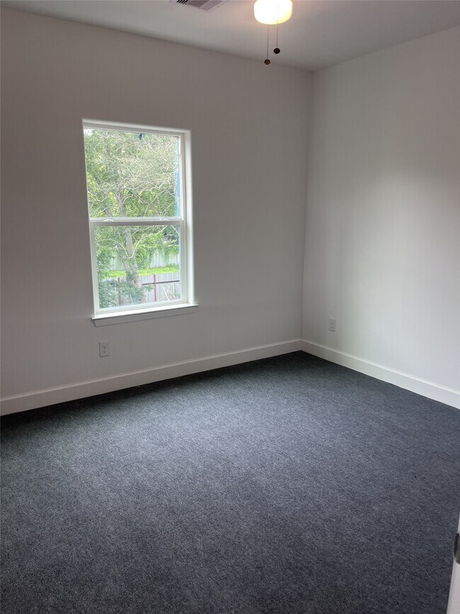 Foto del edificio - 5814 Phillips St