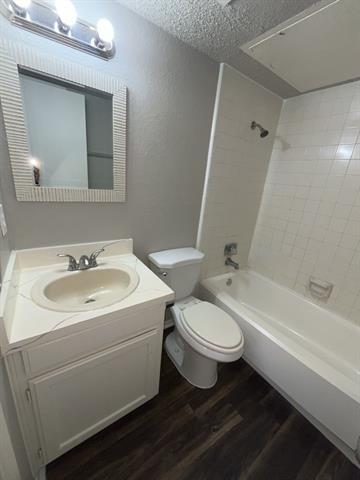 Foto del edificio - 217 Pine Meadow Dr