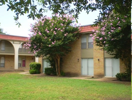 Primary Photo - Spanish Plaza