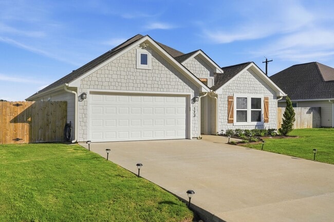 Building Photo - 173 Brazos Bnd