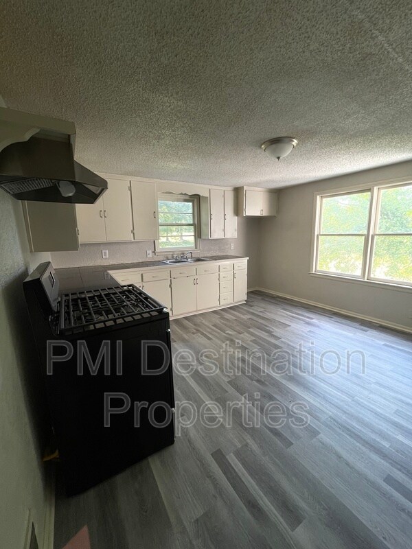 5528 Parkview Ave, Kansas City, KS 66104 House Rental in Kansas City