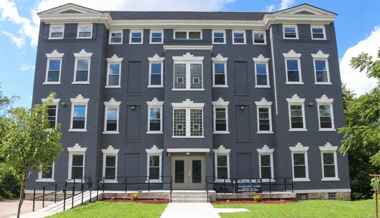 Photo - 768 Ridgeway Ave (Cincinnati, OH)