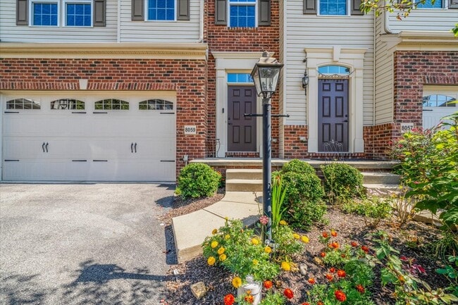 Building Photo - 8059 Hinsdale Ln