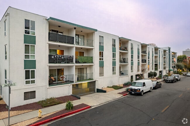 Building Photo - 500 Jackson Pl