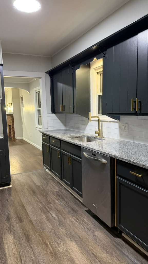 Foto del edificio - 13901 Tyler Ave