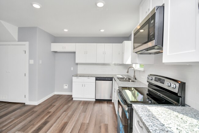 Foto del edificio - 5711 Breland St