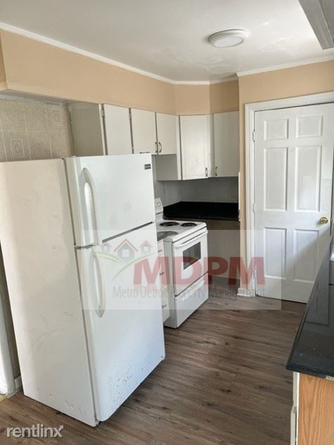 Foto del edificio - 3 br, 1 bath House - 8630 Greenview Ave