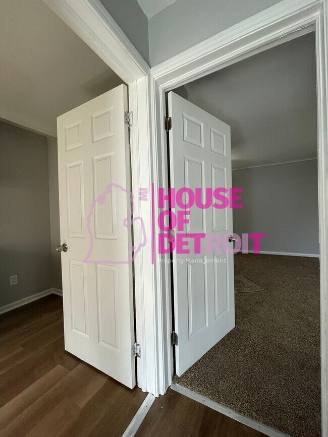 46514653 Chatsworth St Unit 4653 Chatsworth Upper, Detroit, MI 48224