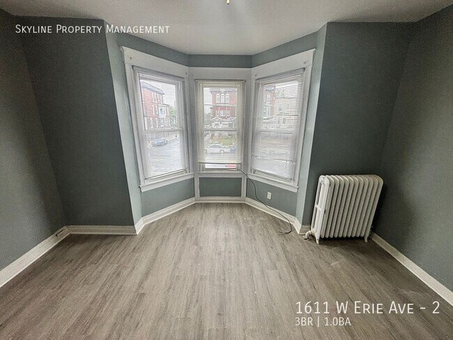 Foto del edificio - 1611 W Erie Ave