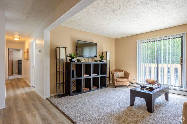 Springbrook - Living Room - Homestead Apartments