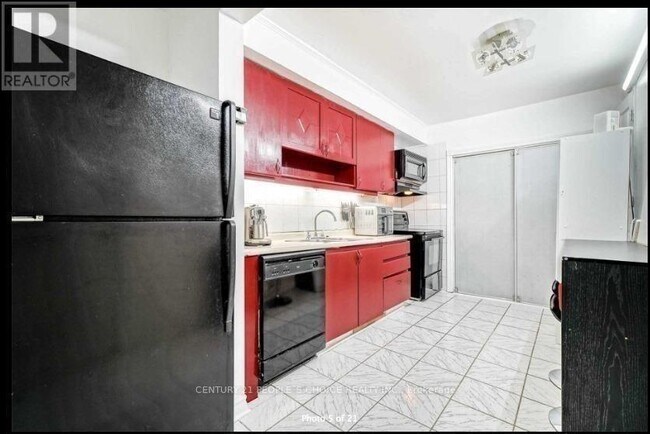 Building Photo - 681 Jane St