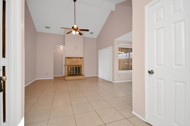 Building Photo - 19214 Cypress River Dr