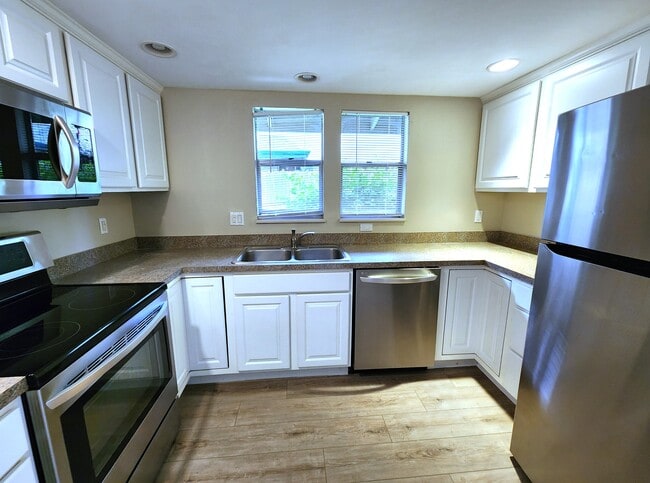 Photo - 5908 S Willow Way Townhome