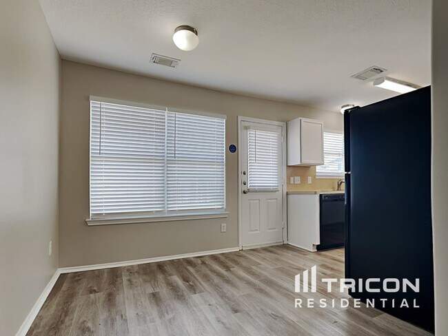 Building Photo - 17206 Hawks Landing Drive Hockley TX