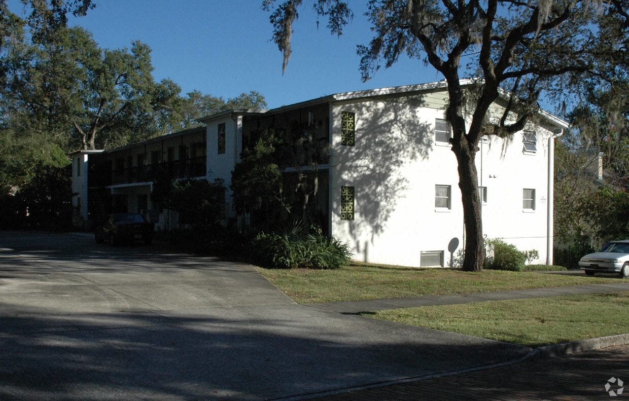 Foto del edificio - 630 Hillcrest St
