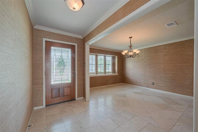 Building Photo - 14911 Sun Harbor Dr