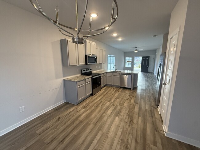 Foto del edificio - 7253 Owen Park Cir