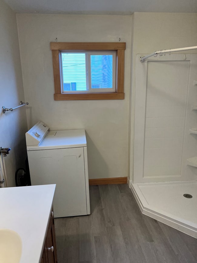 Building Photo - 91 East Ave