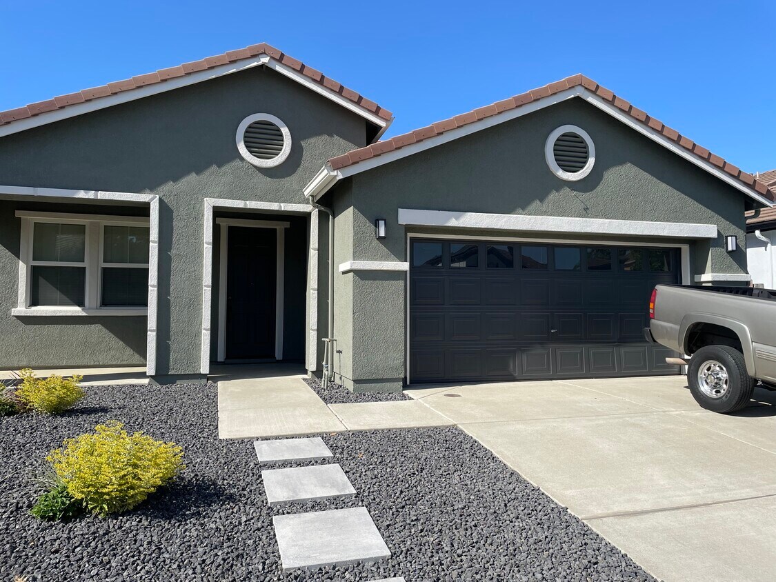 1343 Leighton Grove Dr, Plumas Lake, CA 95961 House Rental in Plumas