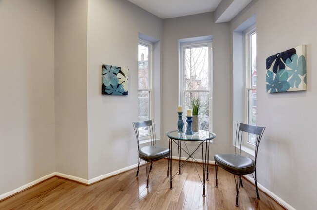 Foto del edificio - 1015 T St NW