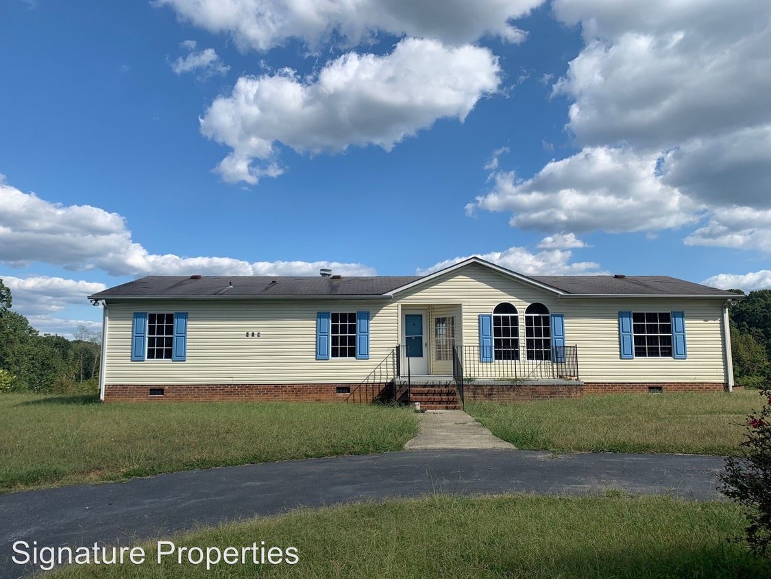 Primary Photo - 3 br, 2 bath House - 609 Milton Hwy