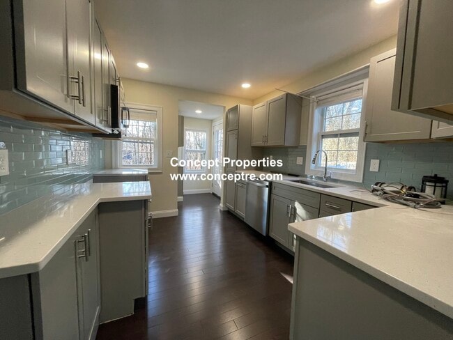 Building Photo - 48 Caldwell Rd