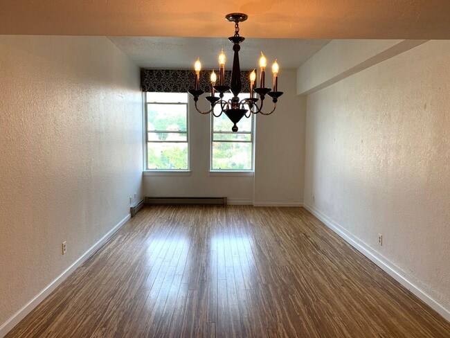 Foto del edificio - Two bedroom in the Placer downtown-dog neg...