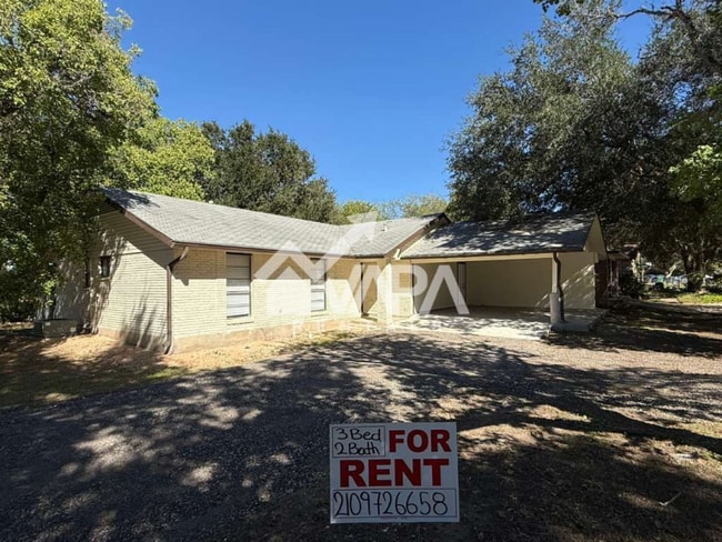 Building Photo - 4103 Family Tree Dr