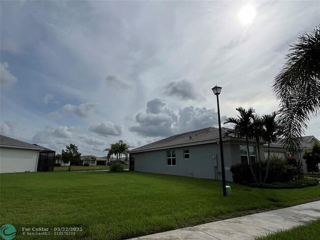 Building Photo - 11711 SW River Crossing Pl