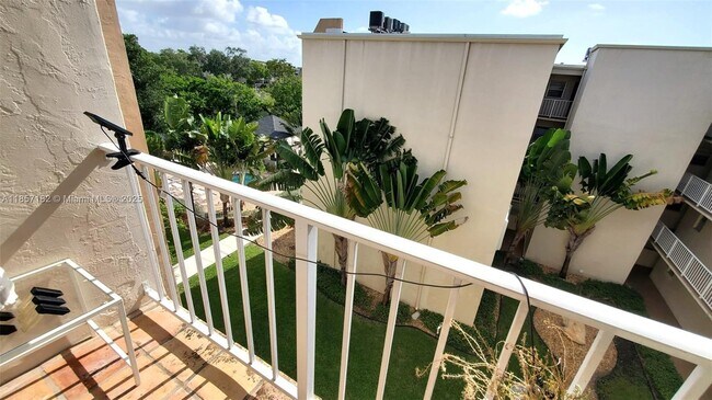 Foto del edificio - 7757 SW 86th St